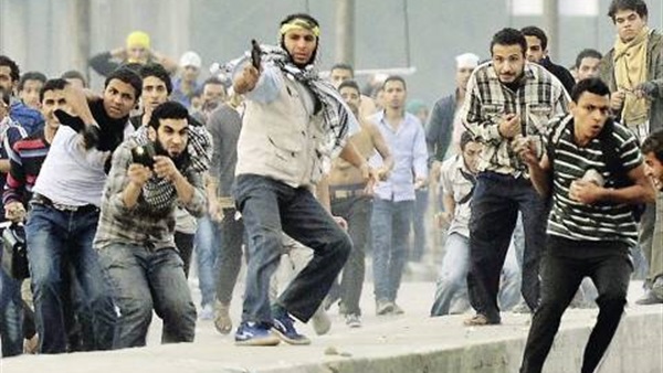 المؤبد لـ7 إخوان و7سنوات لـ15 فى قضية الاعتداء على قيادات أمن أسوان