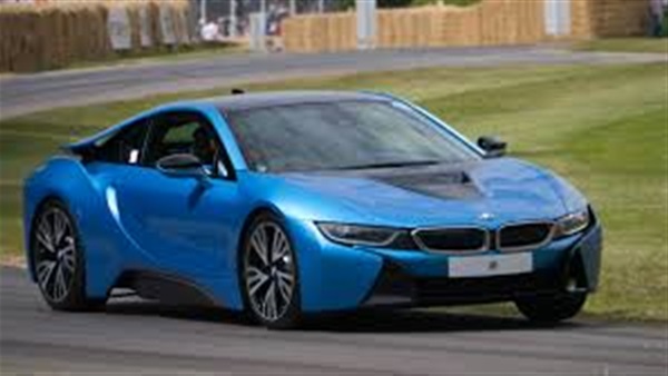 مليون جنيه جمارك سيارات «BMW i8» وارد الإمارات