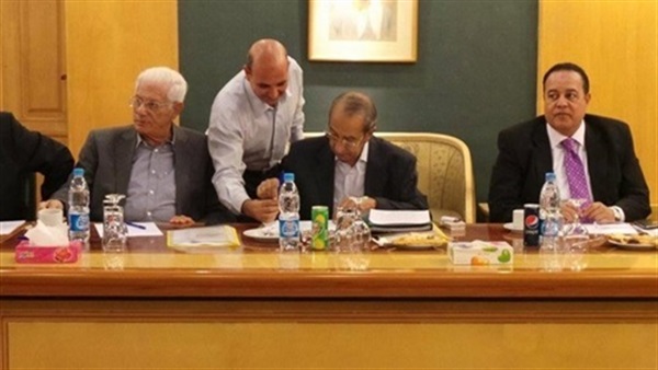 بدء اجتماع اللجنة الفنية للتشريعات الصحية في الدول العربية