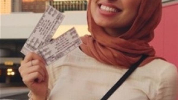 بالصورة.. سيدة محجبة تتصدر غلاف مجلة «بلاى بوى» لأول مرة في تاريخها