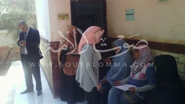 بالصور.. جامعة الفيوم تطلق القافلة الطبية الثانية لقرية هوارة 
