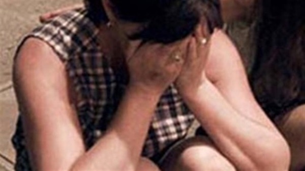 «معلمة» للنيابة: «صورنى أثناء ممارستنا الجنس ليبتزنى» 