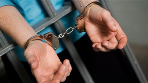 ‏‫ضبط مسجل خطر هارب من 12 حكم بكمين المظلات