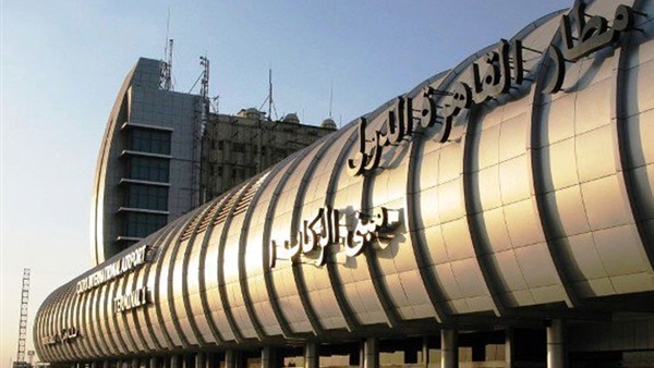 عودة طائرة روسية إلى مطار القاهرة عقب إقلاعها بسبب الطقس