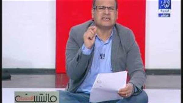 بالفيديو.. جابر القرموطي يجري تجربة كوميدية لـ«تعويم الجنيه»