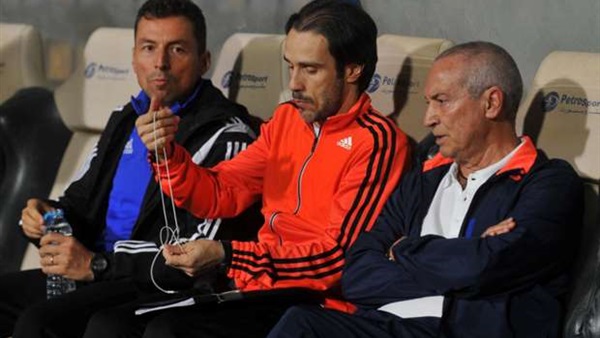 "معسكر الإمارات" يتسبب بتوتر العلاقة بين إدارة الزمالك وفيريرا