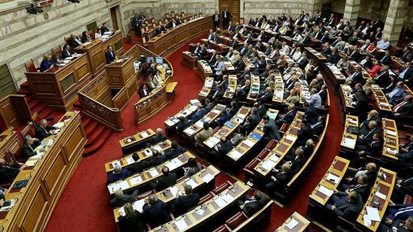 باريس تستضيف قمة حول الأزمة في ليبيا