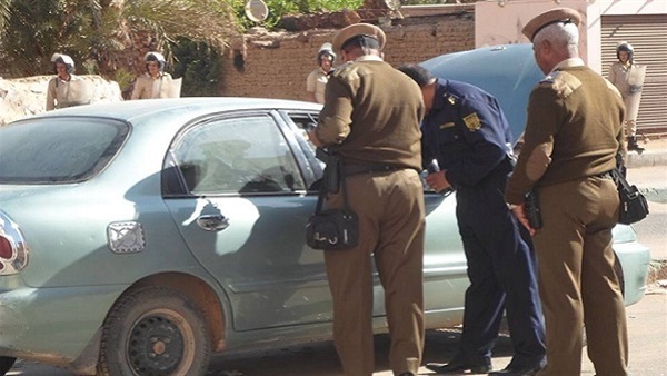 الاشتباه في سيارة متروكة بالقاهرة الجديدة