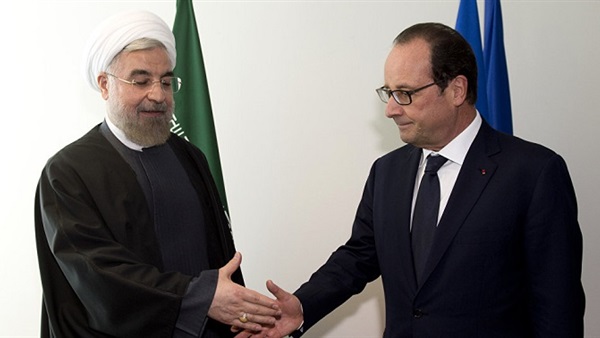 الكحول قد يؤدي إلى إلغاء مأدبة بين هولاند وروحاني