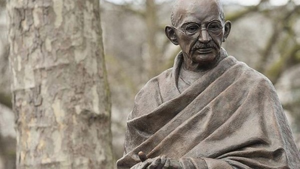 جامعة غانا تقرر إزالة تمثال «غاندي» 