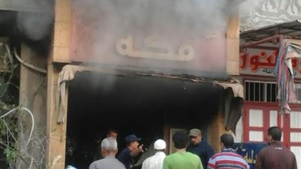 بالصور..إصابة أمين شرطة أثناء السيطرة على حريق بدمياط