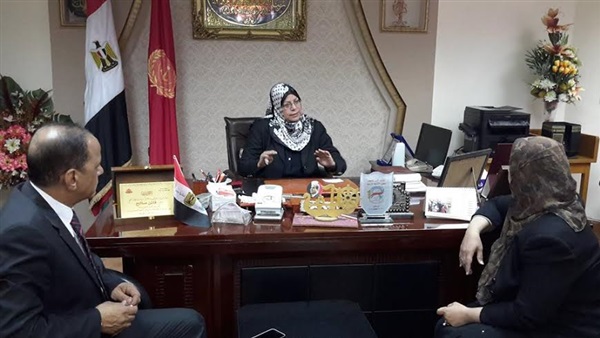 مستشار وزير التعليم تشيد بمدارس بورسعيد 