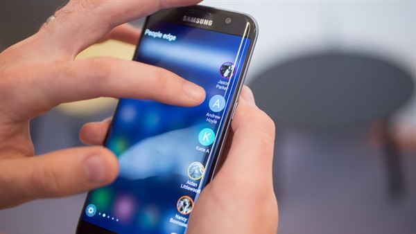 «سامسونج» تطلق galaxy s8 لتتفادى انفجارات galaxy s7 