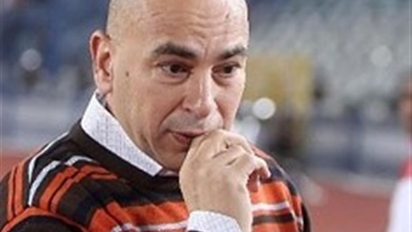 فيديو.. 6 أزمات افتعلها «عاشق الاشتباكات».. «حسام حسن» يرشق مدرب المقاصة بالألفاظ النابية.. يعتدي على مصور بالضرب في مباراة الإسماعيلي.. ويوجه رسالة للأهالى: «ده احنا جبناله بطولات» 