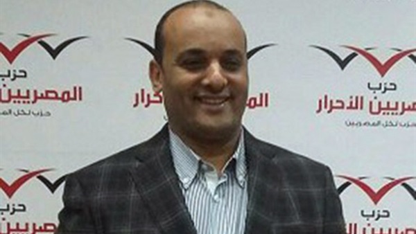 برلماني: استمرار الدفع بسيارات تموينية للتصدي لارتفاع الاسعار