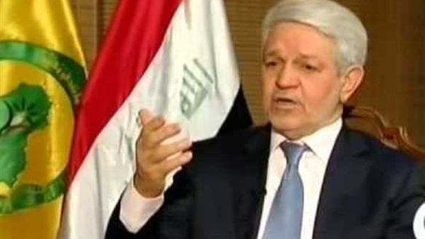 وزير عراقي سابق يدعو لتزويد القاهرة بالنفط الخام بالآجل