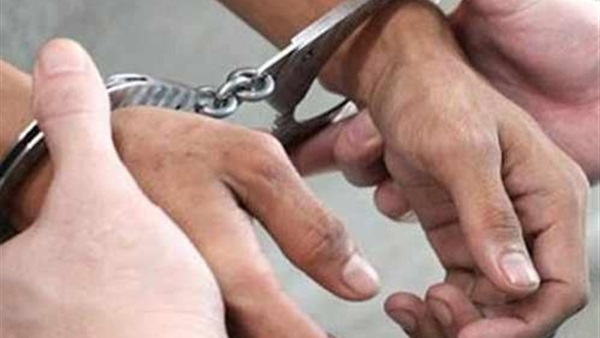 ضبط مدير شركة بحوزته 41 ألف قطعة مستلزمات طبية مجهولة