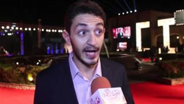 بالفيديو ..يوسف عثمان :" من ضهر راجل "أعادني للسينما بعد 15 عام