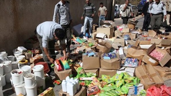 ضبط 209 أطنان سلع غذائية داخل 5 مخازن غير مرخصة بسوهاج