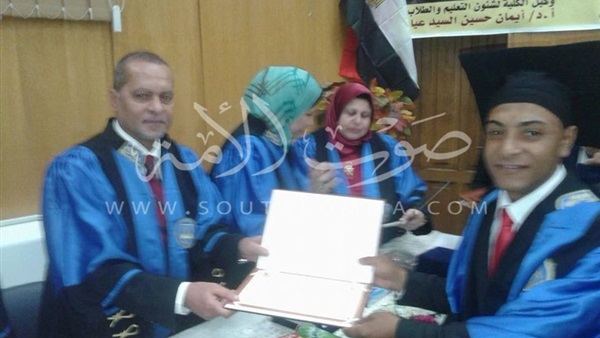 نائب رئيس جامعة الإسكندرية يحضر حفل تخريج الدفعة 27 بكلية الزراعة