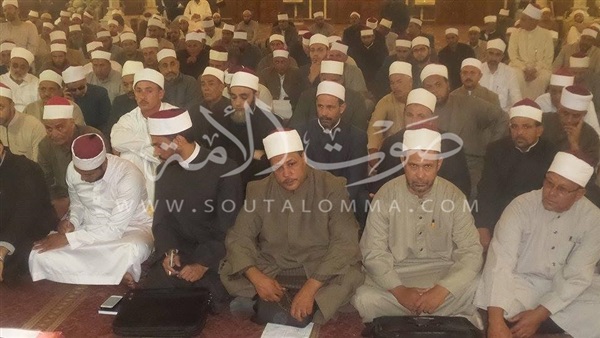 صور.. مدير أوقاف الإسماعيلية يؤكد على تفعيل دور «المسجد الجامع»
