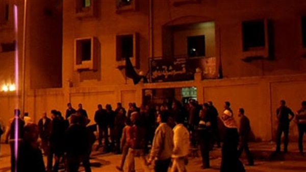 أمن البحيرة يسمح لأهالي النزلاء بزيارة ذويهم في حجز القسم