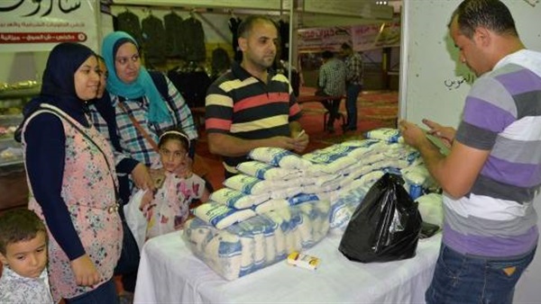 طرح 5 طن سكر بأسواق دمياط بسعر 6 جنيهات للكيلو
