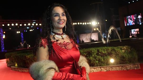 بالصور.. سحر رامى ترفض التقليد على السجادة الحمراء