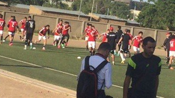 منتخب الفراعنة ينتهي من أول مران بـ"تشاد"
