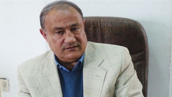 مدير عام «الزمالك»يتعرض للإغماء بعد اقتحام الجماهير للنادي