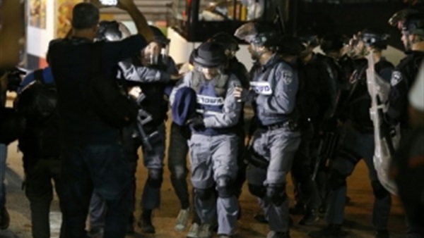 اتهام فتاة ألمانية بطعن شرطي في محطة قطارات بأوامر من داعش