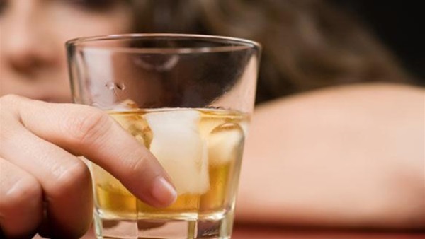 احذر.. كأس من الكحول يوسع الغرفة العلوية للقلب