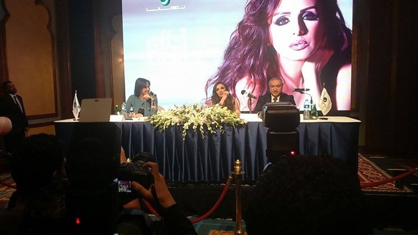 عرض كليب «أهى جت» لأول مرة بمؤتمر الاحتفال بألبوم أنغام 