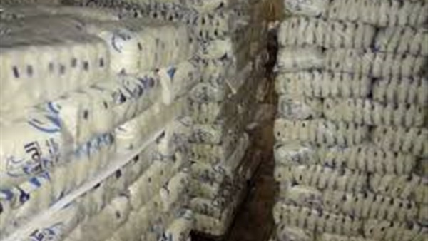 ضبط 5 طن أرز شعير و 100 كيلو سكر بحملات تموينية بالبحيرة