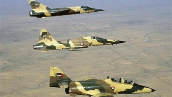 الطيران السوري ينفذ طلعات مكثفة على تجمعات مسلحة بريف حمص