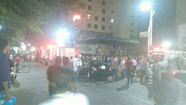 صور..الحماية المدنية تحاول السيطرة على حريق في محطة وقود بطنطا