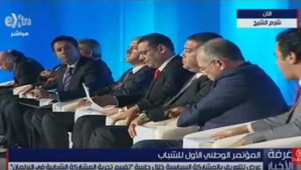 فيديو.. بدء الجلسات الثانية لحلقات النقاش بـ«الوطني للشباب» 