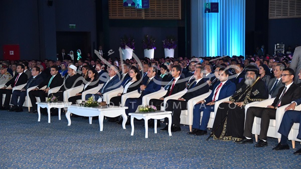السيسي: البرنامج الرئاسي  يهدف لدمج الشباب في السياسة