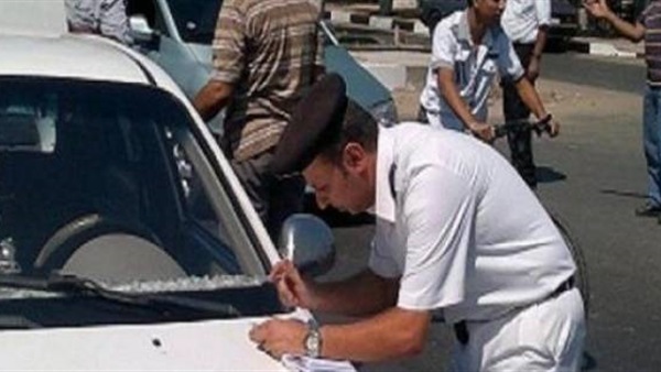 ضبط سيارة مهربة جمركيا في أسيوط 