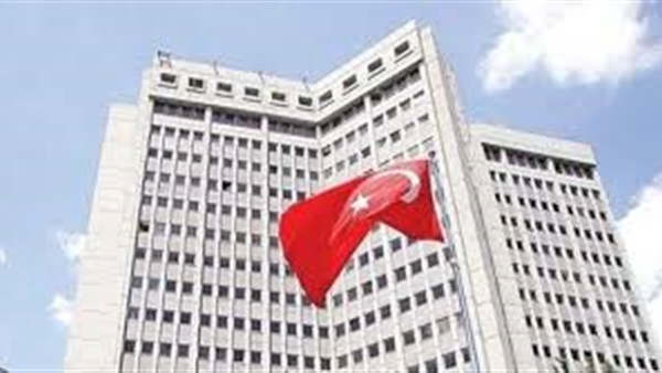 وزير تركي يتحدث عن احتمال تنفيذ عملية برية بالعراق