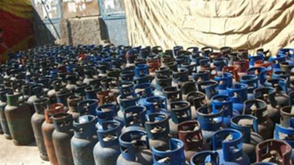 ضبط صاحب مستودع بوتاجاز بحوزته 380 أسطوانة في سوهاج