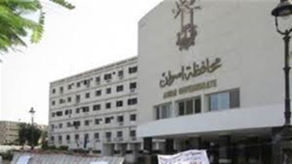 تشكيل مجموعة بحثية لدراسة مشكلات قرى وادي النقرة والصعايدة بأسوان