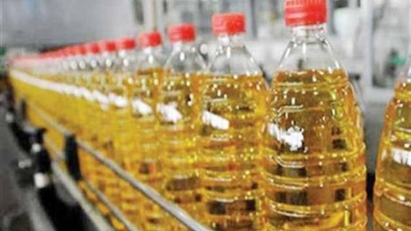 طرح 100 كرتونة زيت طعام بمنافذ «دمياط تأمر» بأسعار مخفضة