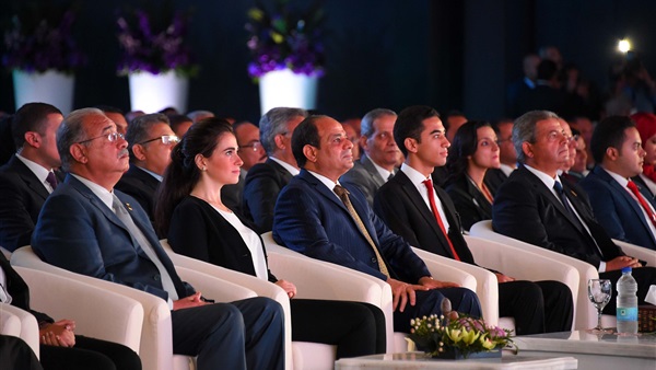 السيسي يشهد جلسة محاكاة الدولة المصرية في مؤتمر «الشباب»