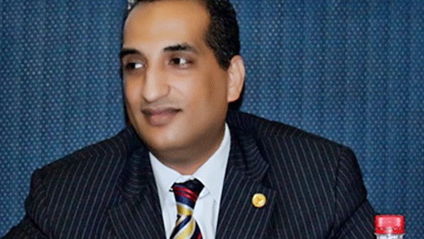 كاتب إماراتي: «مصر قلب الوطن العربي ورمز العزة والأمان»