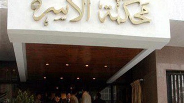 صور..سيدة بمحكمة الأسرة تتهم زوجها بخطف ابنها للتنازل عن النفقة