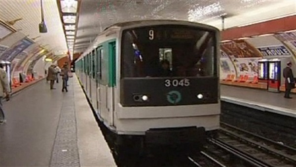 إغلاق خطوط المترو في باريس بعد الهجمات الإرهابية