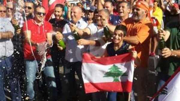 احتفالات ومسيرات في شوارع بيروت بعد انتخاب «عون» رئيسا