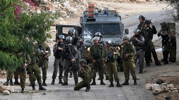 الاحتلال الإسرائيلي يعتقل 28 فلسطينيًا بالضفة الغربية