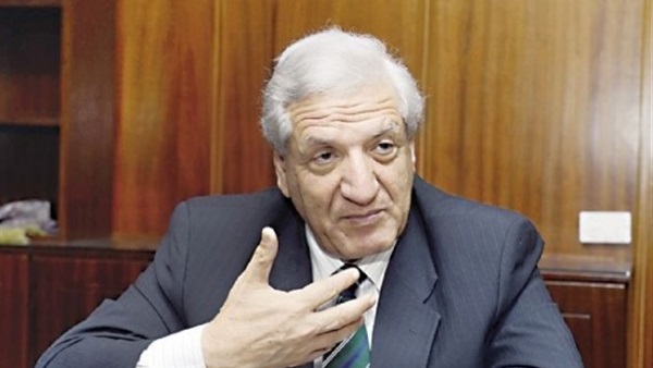 مستشار صندوق النقد السابق: «تعويم الجنيه» لا يؤثر على البسطاء